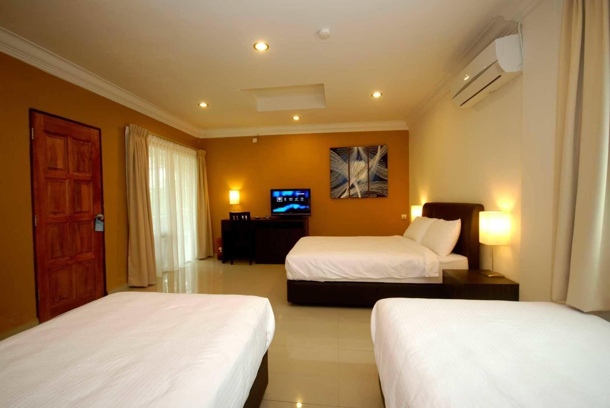 Tioman Dive Resort Kampong Ayer Batang Kültér fotó