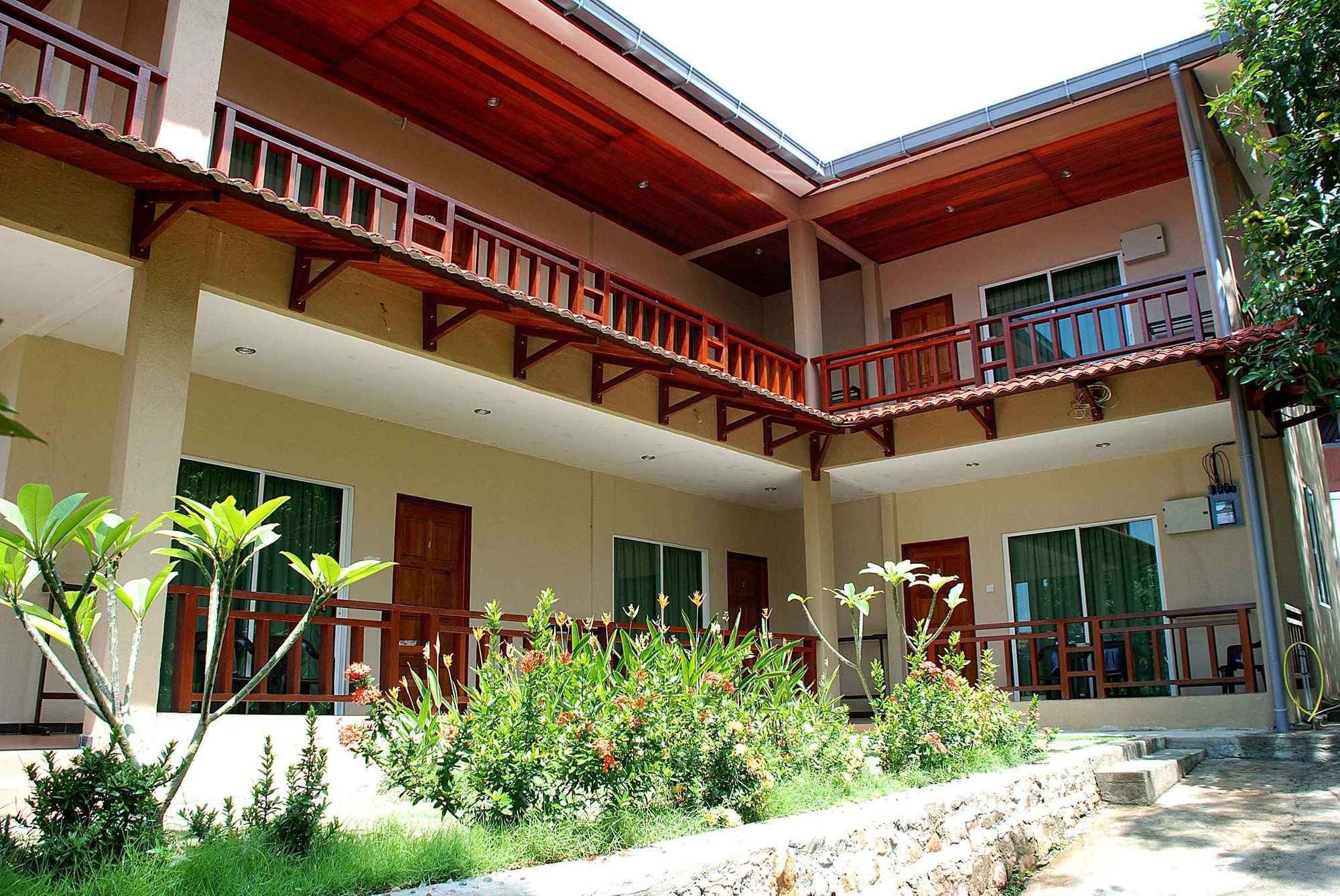 Tioman Dive Resort Kampong Ayer Batang Kültér fotó